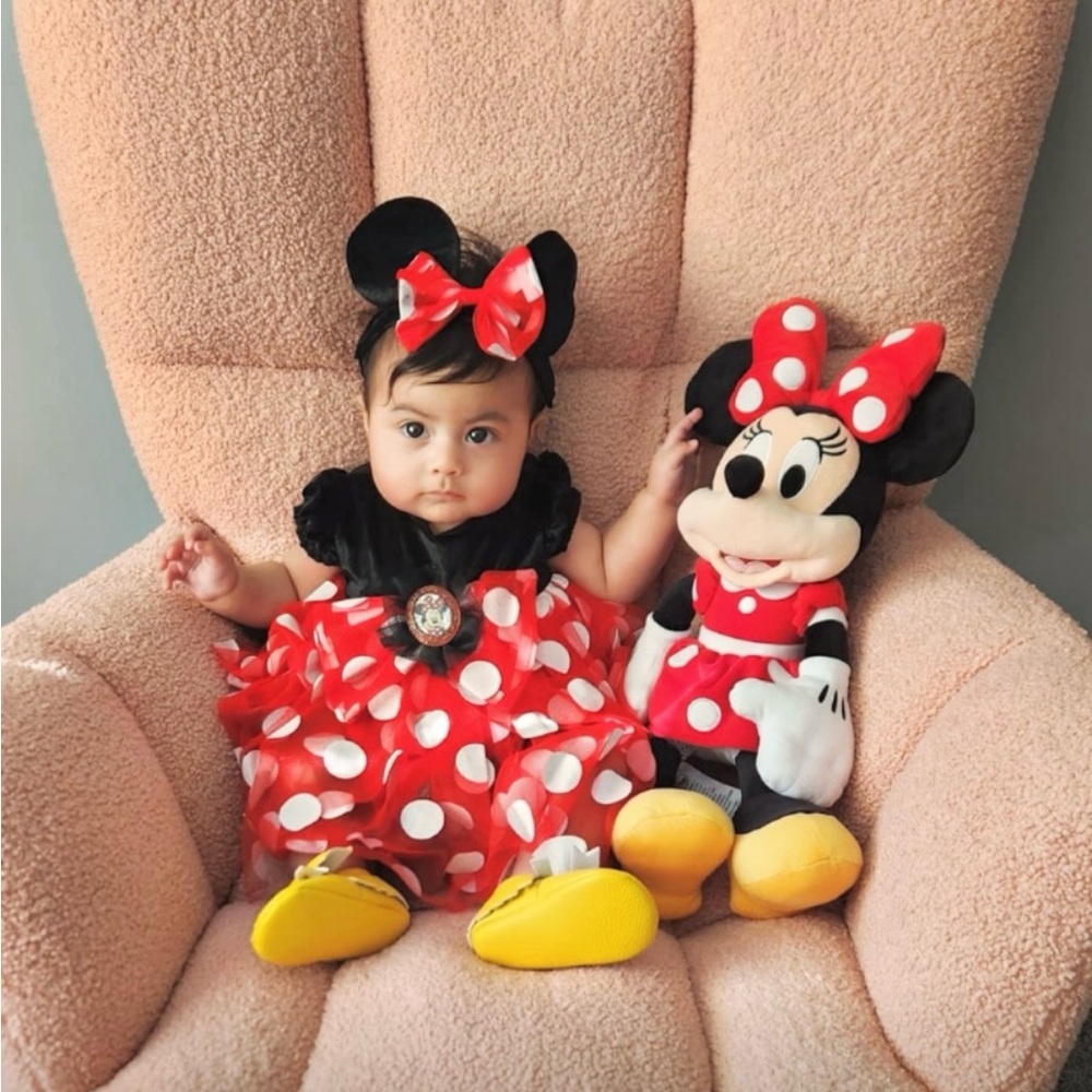 Minnie Mouse costume AND shoes 6-12mo